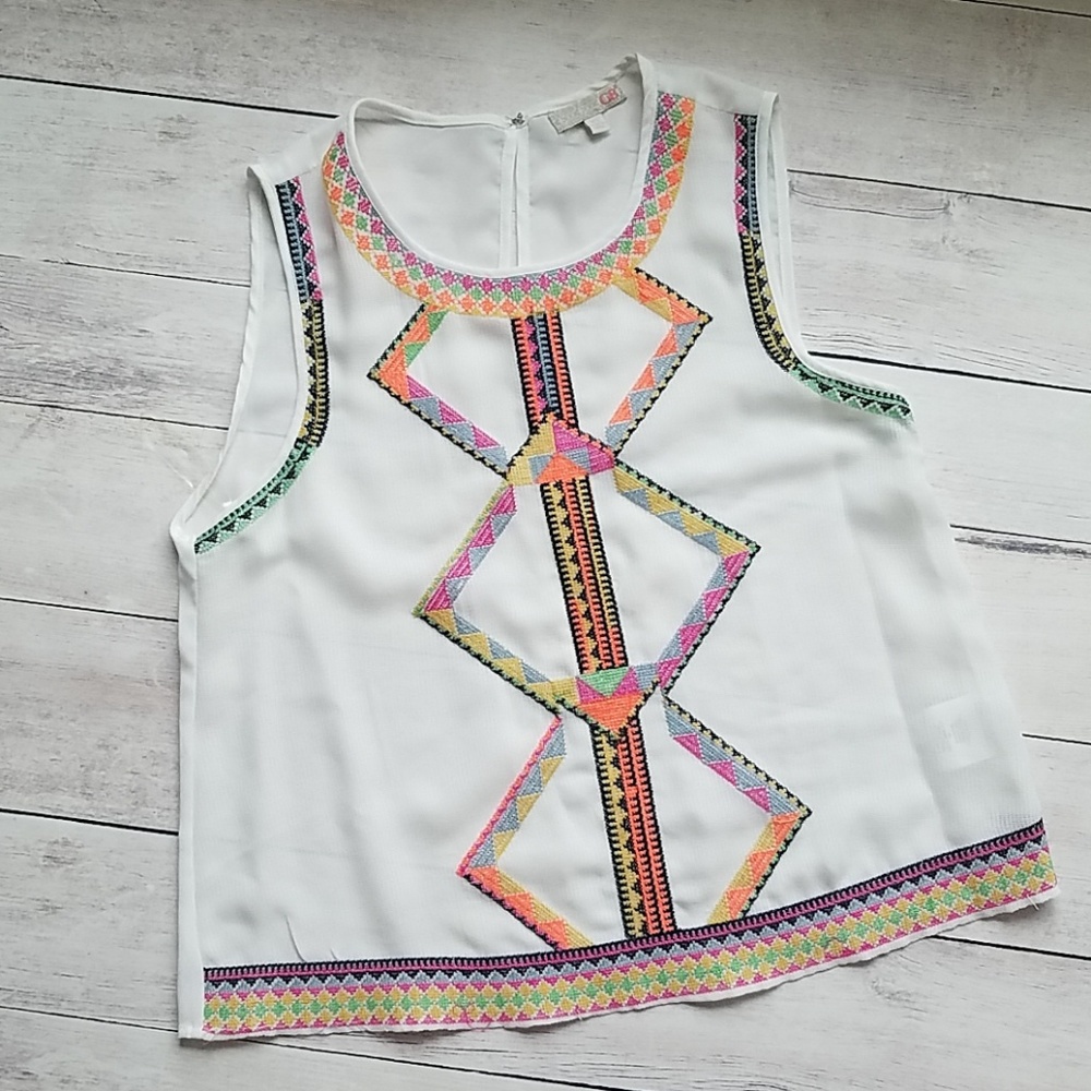 Gianni Bini Off White Embroidered Aztec Top